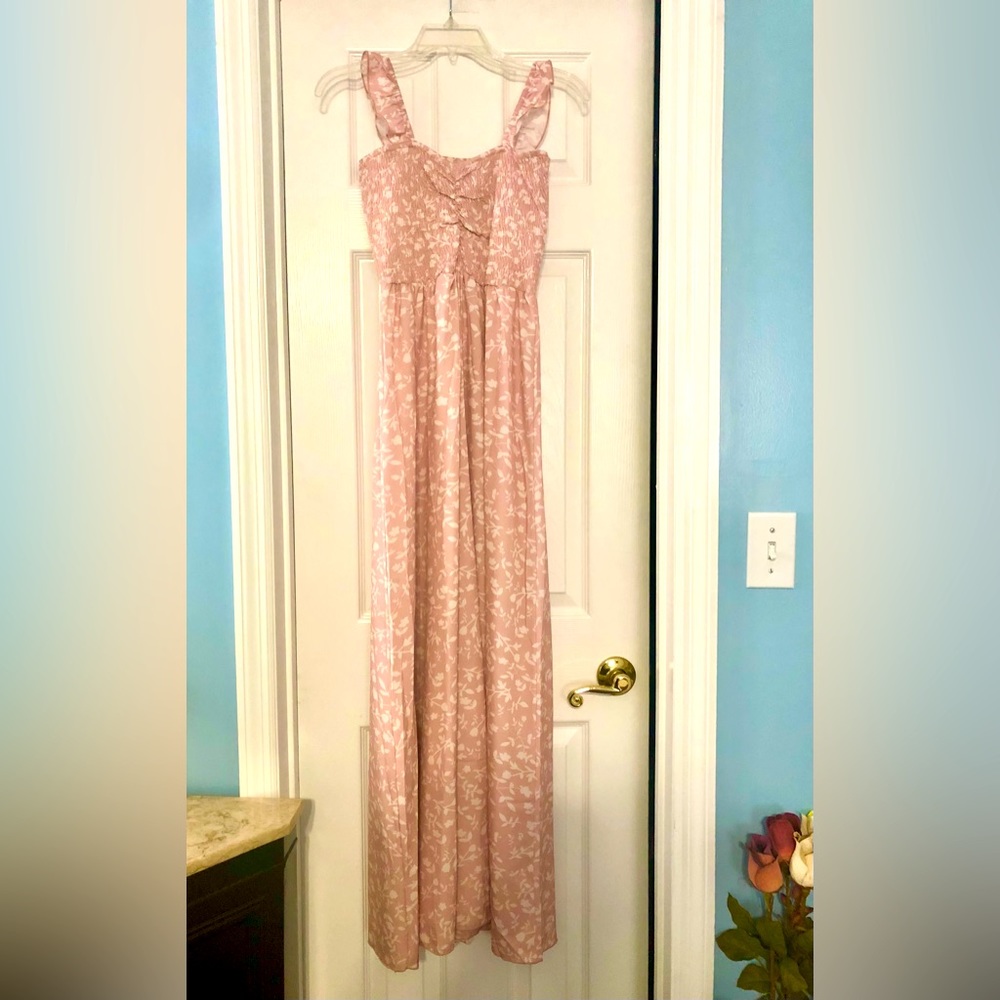 Boutique Style Maxi Dress (NWT) - Picture 1 of 2